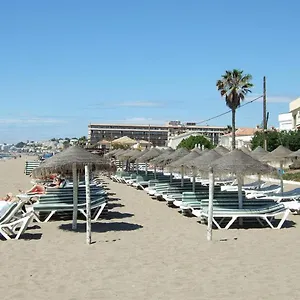 https://urbanizacion-en-primera-linea-de-playa-lubina-del-sol.es-andalucia.com